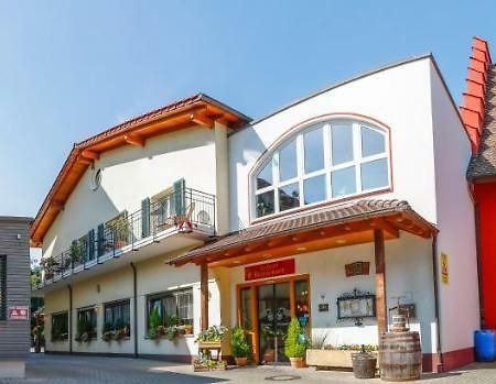Hotel-Restaurant Zum Ochsen Schallstadt Buitenkant foto