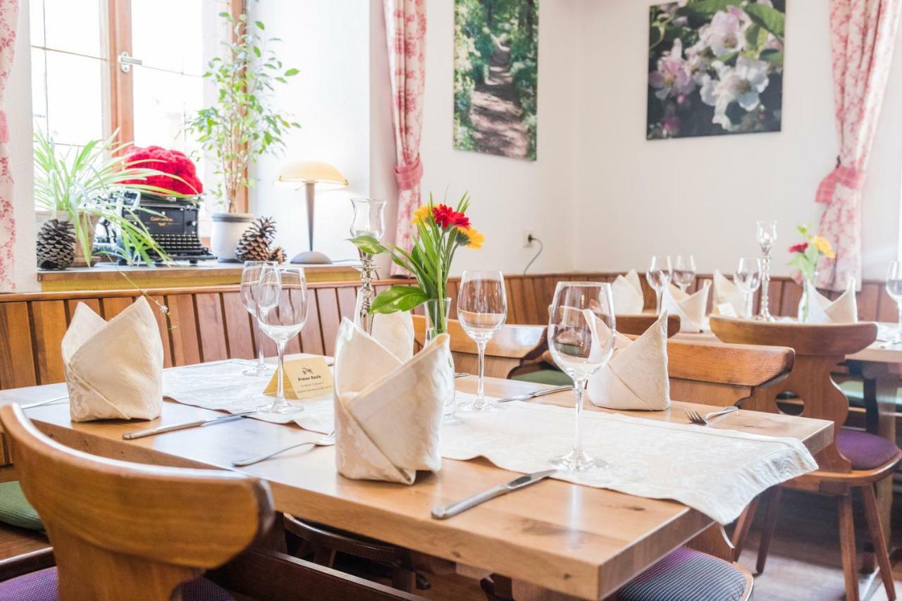 Hotel-Restaurant Zum Ochsen Schallstadt Buitenkant foto